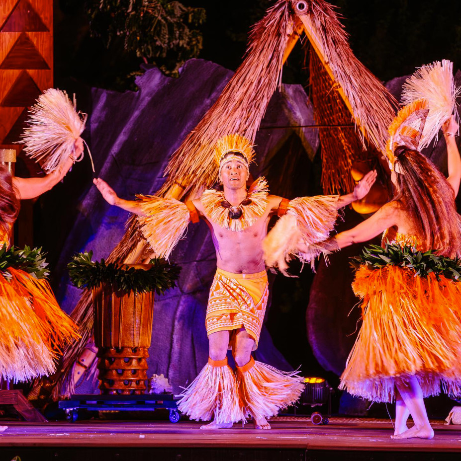 exciting luau show